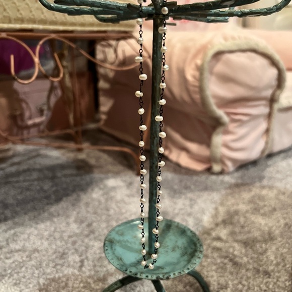 Pearl Necklace - Picture 2 of 7